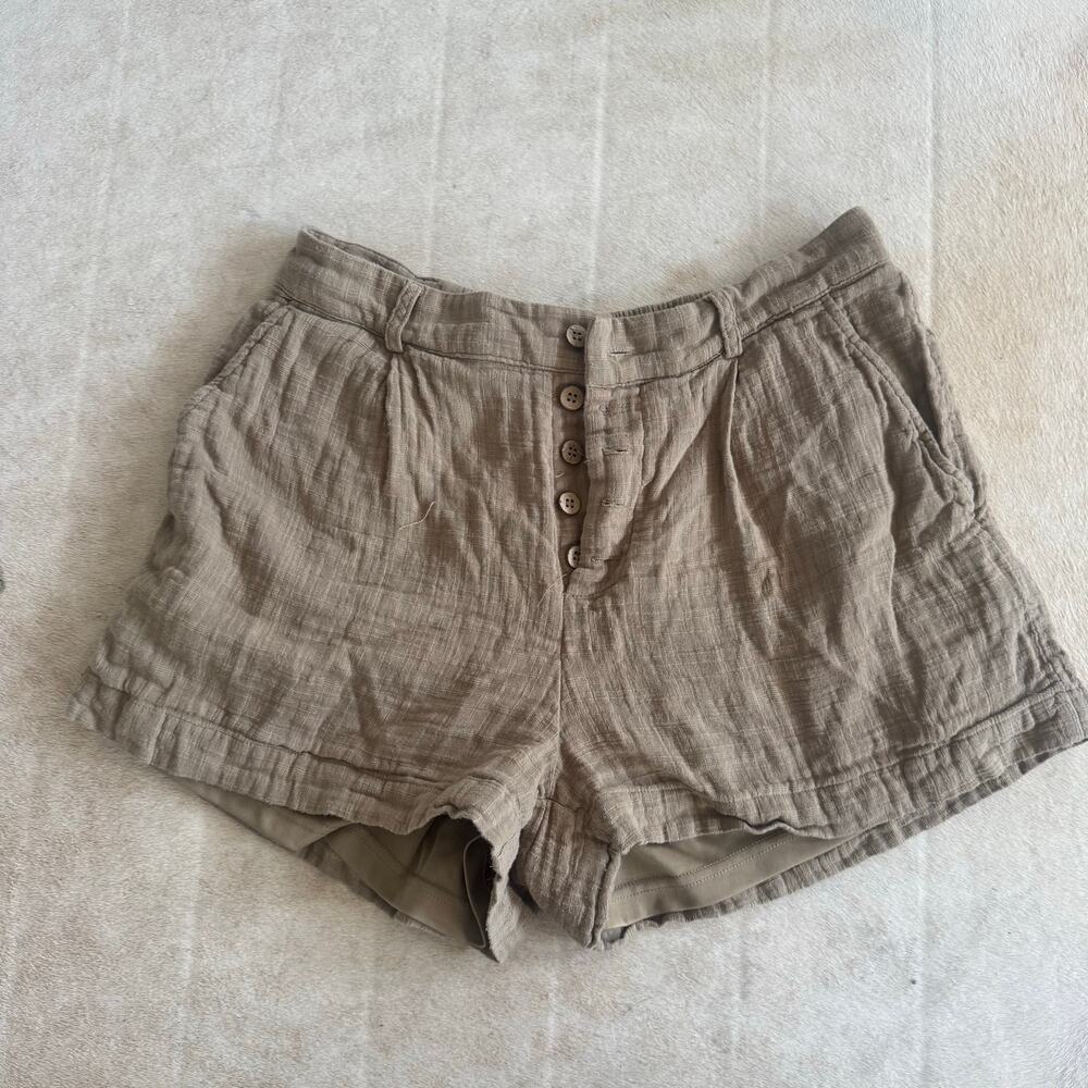 Beige Lineny shorts Large Shorts ee:Some Brand Summer